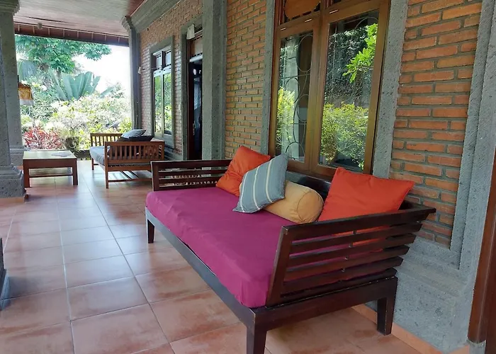 Mari Guesthouse, Vacation With Pool In Ubud, Bali *