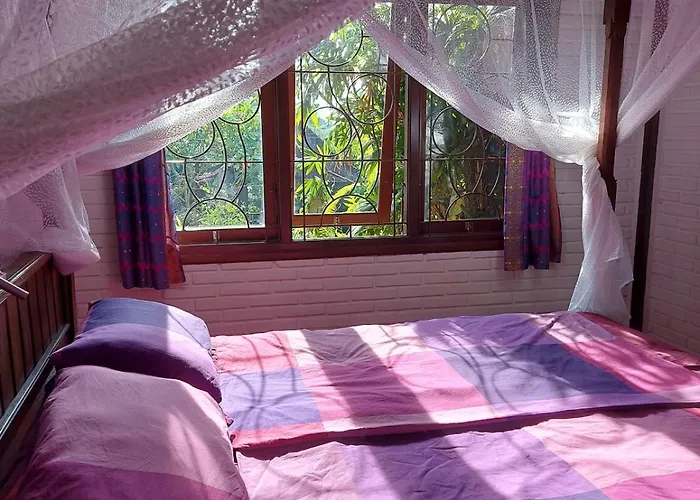 Mari Guesthouse, Vacation With Pool In Ubud, Bali *
