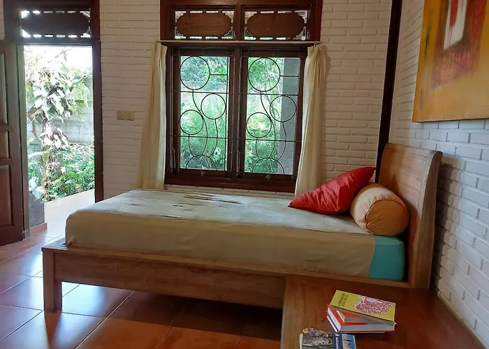Mari Guesthouse, Vacation With Pool In Ubud, Bali *