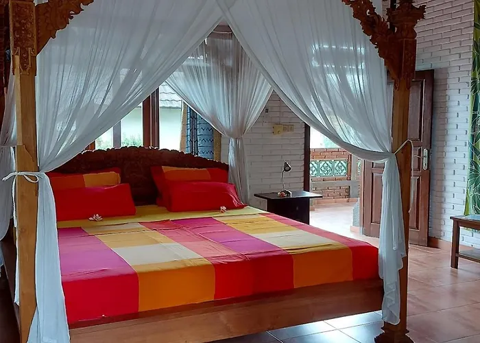 Casa vacanze Mari Guesthouse, Vacation With Pool In Ubud, Bali *