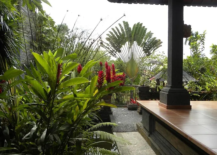 Casa vacanze Mari Guesthouse, Vacation With Pool In Ubud, Bali *